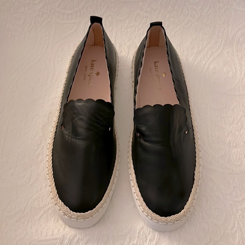 PRICE ✂️ ♠️ NWOT Kate Spade Loren Scalloped Slip-On Sneaker